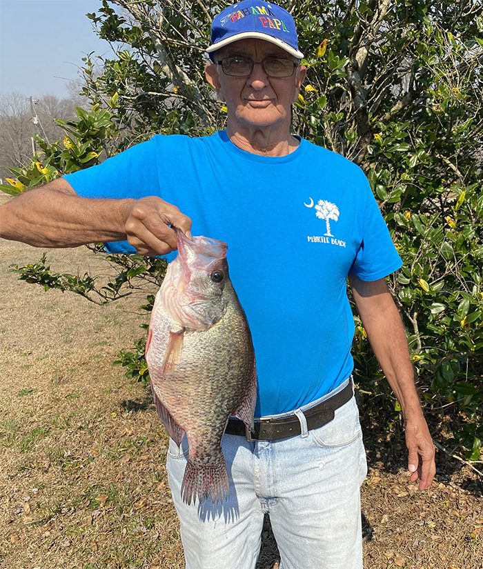 Jimmy Burns with this Hartwell lake-record black c...