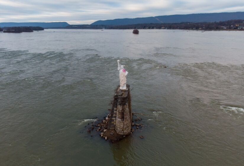 Statue of Liberty Susquehanna River PA How the Mini Statue of Liberty
