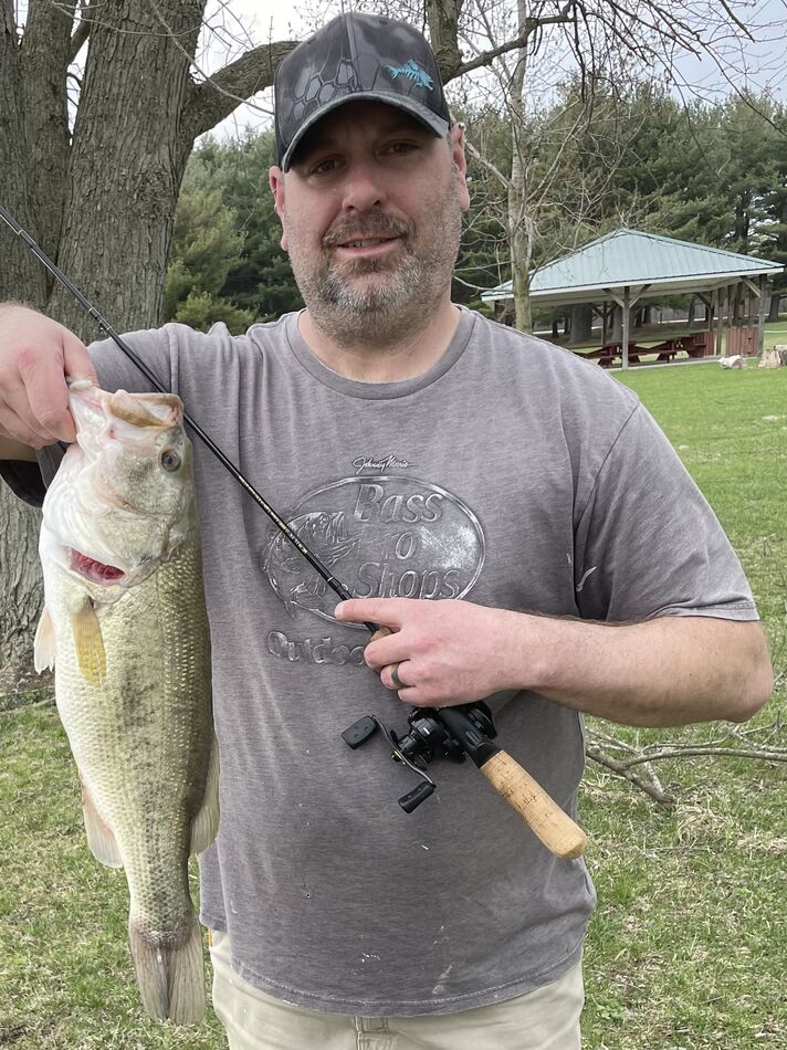 Bass spawn? I was finally able to get out to the local community park