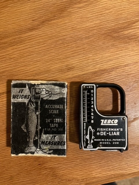 Vintage ZEBCO Fisherman's De-Liar Model 208
